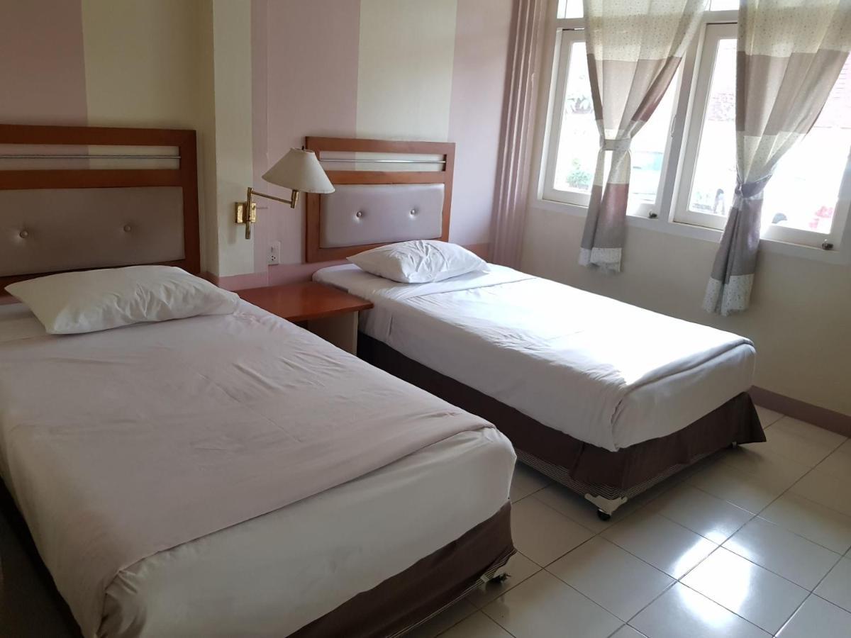 פיטסנולוק Casa Holiday Hotel Sha מראה חיצוני תמונה